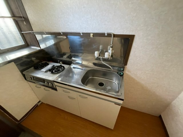 俊明荘のキッチン