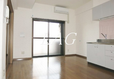 【居間・リビング】 | カルム-町田 | 居室です。