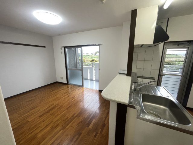 Feliz・kフェリースケイの居間・リビング|※反転タイプの間取りとなります。