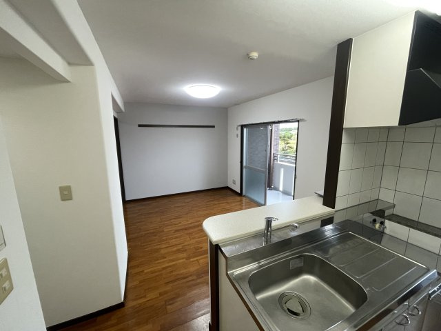 Feliz・kフェリースケイのキッチン|※反転タイプの間取りとなります。