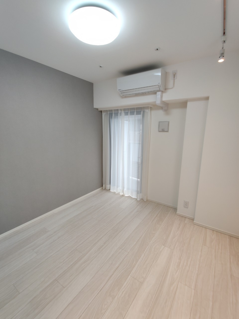 フレシア中目黒の洋室