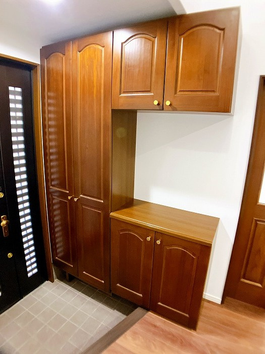 【仲介手数料無料／海部郡蟹江町】海部郡蟹江町学戸7丁目87-33　中古戸建の玄関