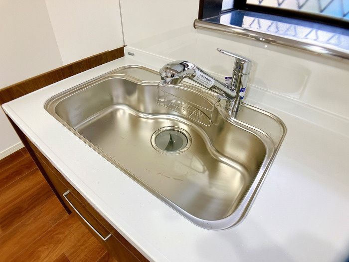 【仲介手数料無料／海部郡蟹江町】海部郡蟹江町学戸7丁目87-33　中古戸建のキッチン