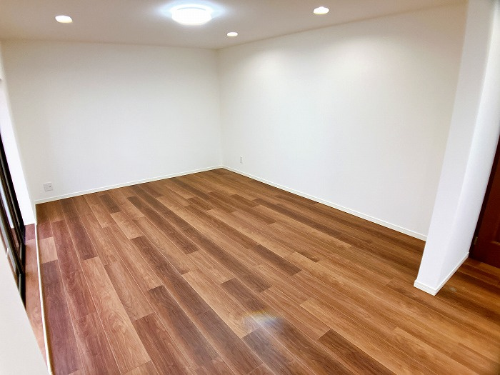 【仲介手数料無料／海部郡蟹江町】海部郡蟹江町学戸7丁目87-33　中古戸建の居間・リビング