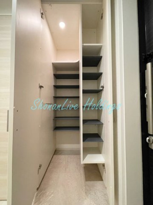 【玄関】 | シャーメゾンゆめが丘弐番館 | 収納充実の玄関♪