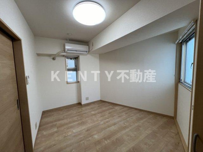 【居間・リビング】 | 月村マンションＮｏ．１９ | こちらのリビングで趣味の時間をお楽しみください