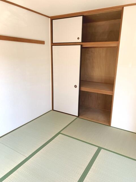 フィール天神町３号館の和室