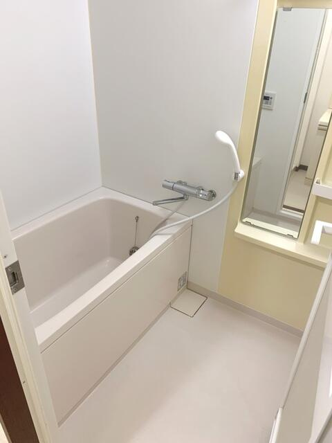 フィール天神町３号館の浴室