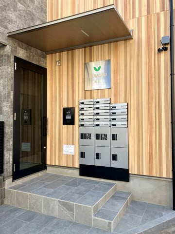 ＪＹＵＭＯＫＵ尾久のエントランス