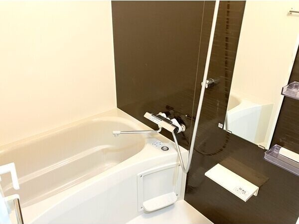 ロイジェント日吉Ⅱの浴室