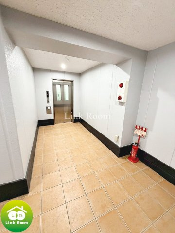 シャインツリー両国のロビー