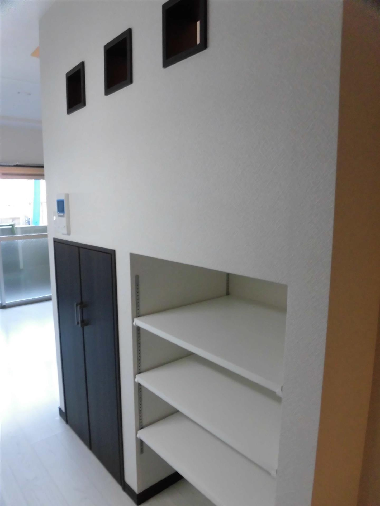 ルオーゴの収納|キッチン横収納