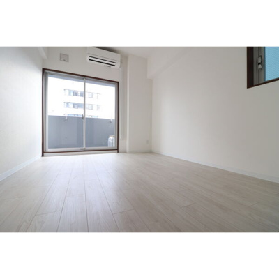 【洋室】 | フォーリアライズ天王寺セラス | 広々とした洋室です