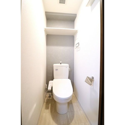 【トイレ】 | フォーリアライズ天王寺セラス | 落ち着いた色調のトイレです