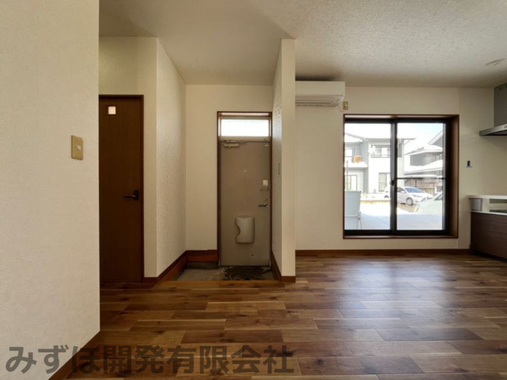 南陽市郡山166番地の7の玄関|2026/01/09撮影