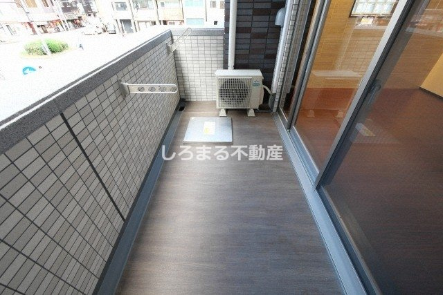 プレジオ難波のバルコニー