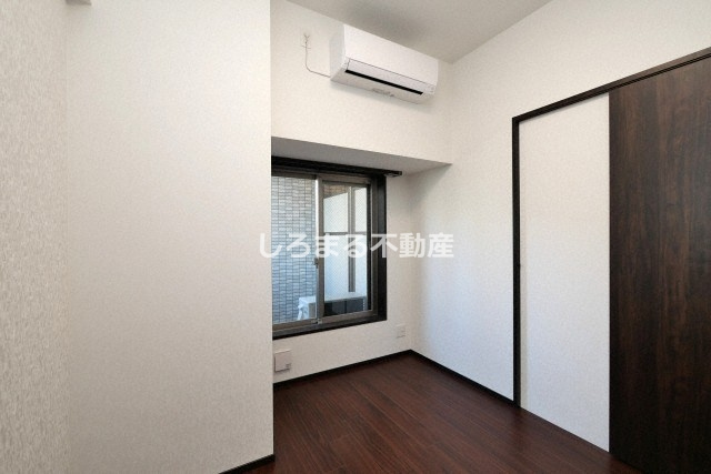 プレジオ難波の洋室