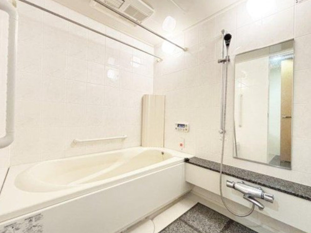 アーバンビュー芦屋山手A棟の浴室