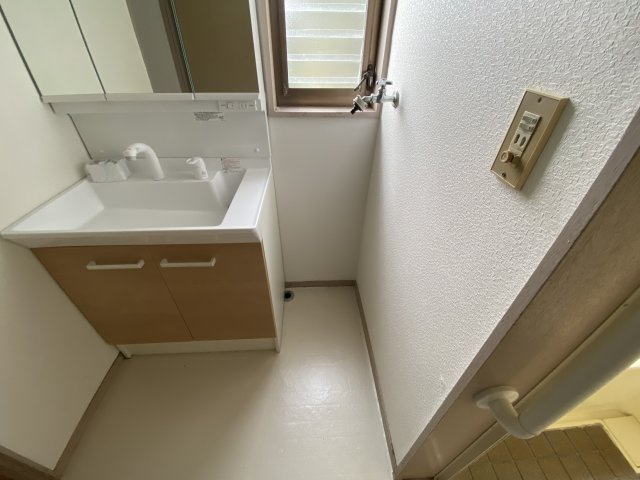 横芝光町木戸中古戸建のランドリースペース