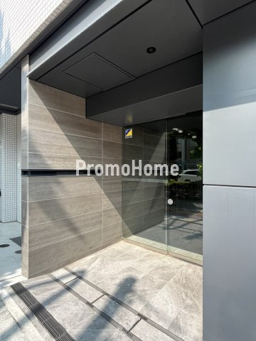 シーズンフラッツ蔵前のエントランス