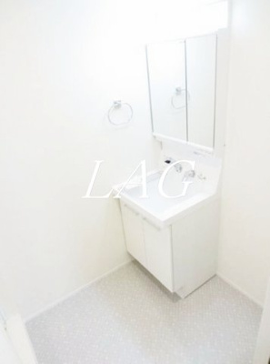 【洗面所】 | 太陽コート | 洗面台です。