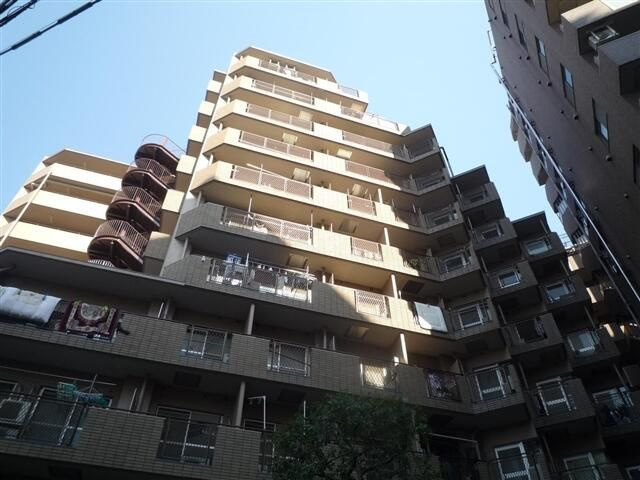 朝日プラザ東池袋の外観