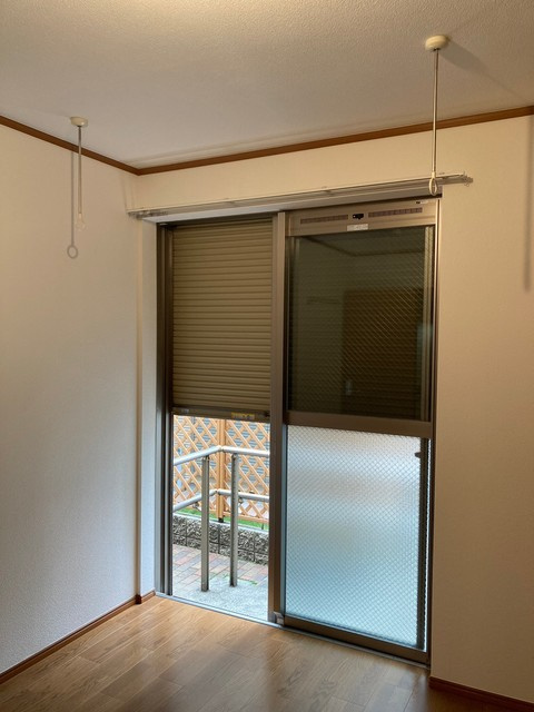 メゾン桐のセキュリティ|★防犯シャッター・室内物干しフック★