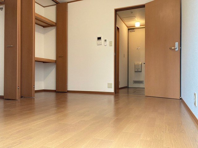 メゾン桐の居間・リビング