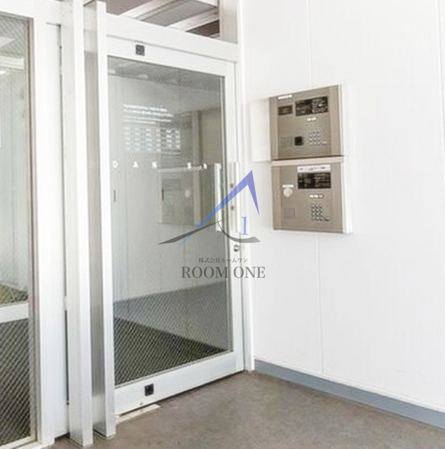 東雲キャナルコートＣＯＤＡＮ１２号棟のエントランス|エントランスです。