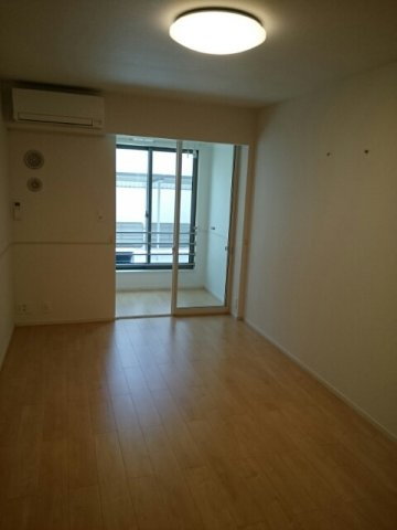 セゾン　ド　フォレⅡの居間・リビング