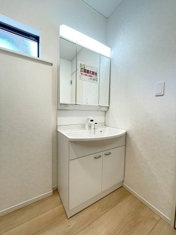 新築戸建・建売　足利市今福町第1　三重小・第一中の独立洗面台
