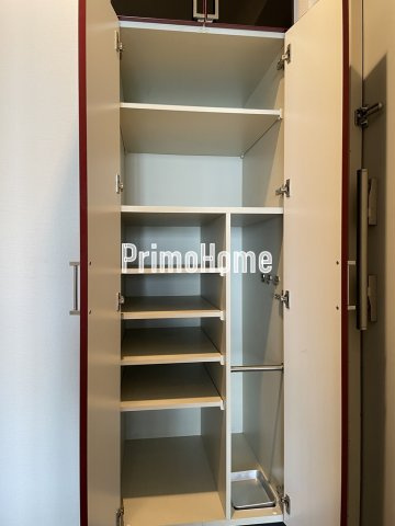 グラントゥルース神田岩本町の収納