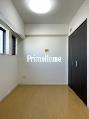 グラントゥルース神田岩本町の洋室