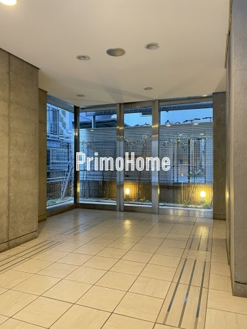 グラントゥルース神田岩本町のロビー