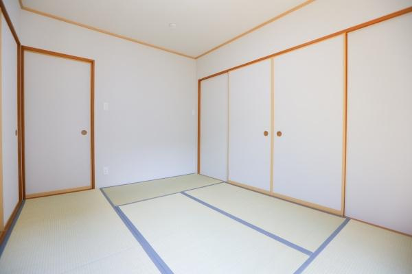 田尻南二丁目　中古の和室|奥にWICがあり、たっぷり収納可能です