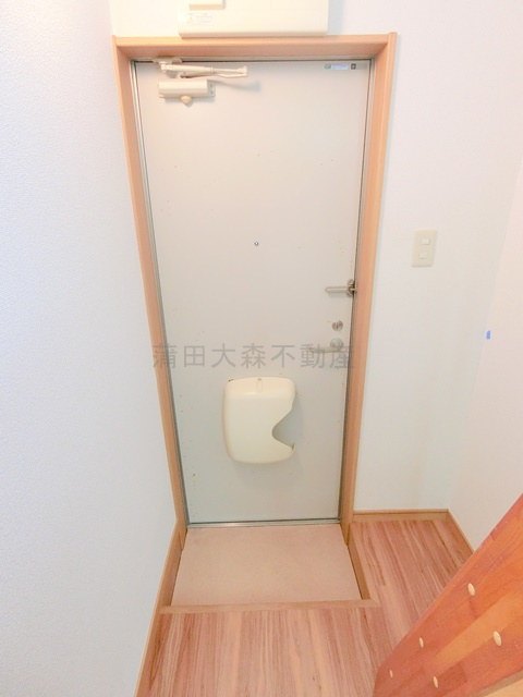 インベスト羽田Ⅲの玄関