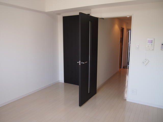 ロメック山手日暮里の居間・リビング