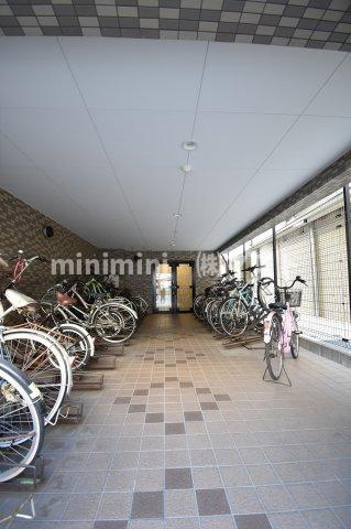 クレール谷町のロビー