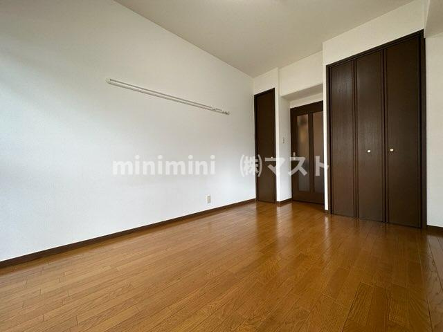 クレール谷町の居間・リビング