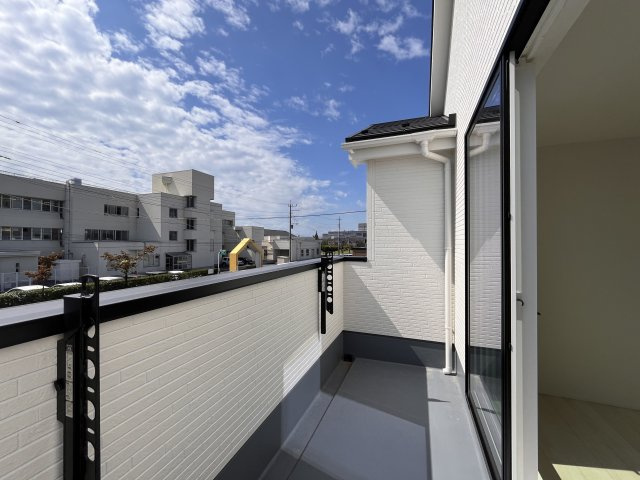 LIGNAGE玉村町福島23-1期　新築住宅2号棟のバルコニー
