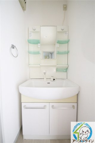 CASA IZUMI B棟の洗面所|※類似写真