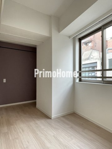 パークルール神田司町ロンドの洋室