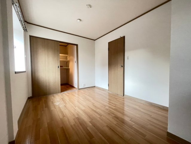 ドミール鹿島の居間・リビング