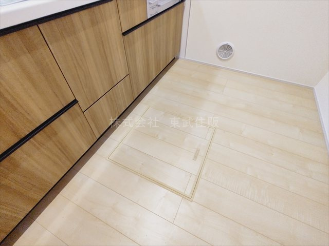 【キッチン】 | 富士見市渡戸1丁目　全14棟　2号棟 | キッチン床下収納庫