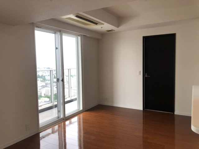 プリズムタワーの居間・リビング