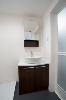 【洗面所】 | univers | シンプルで使いやすい洗面台です！