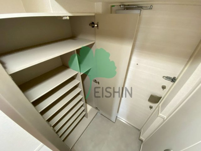 【玄関】 | シャトーポルテ2番館 | 下駄箱もしっかりついてます！