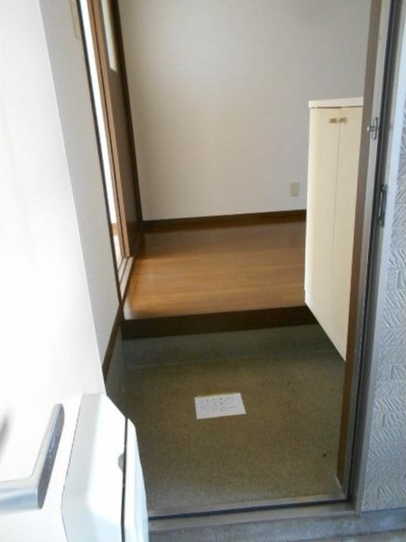 タウンハウスヨシダアネックスの玄関