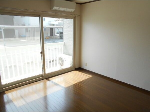 タウンハウスヨシダアネックスの玄関