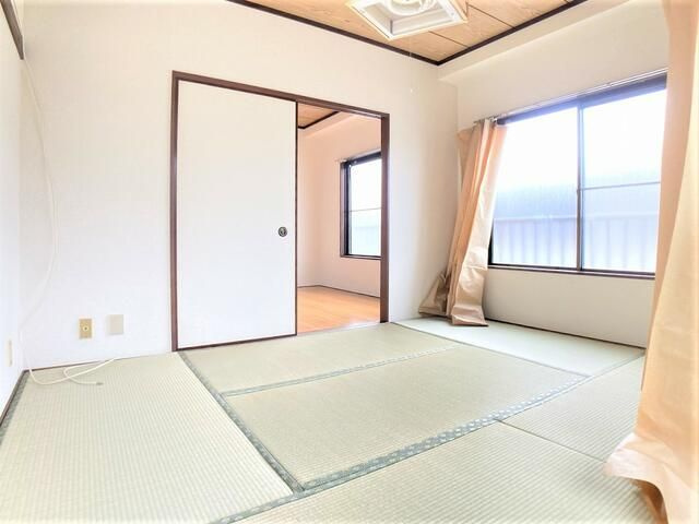 西方ハイツの寝室